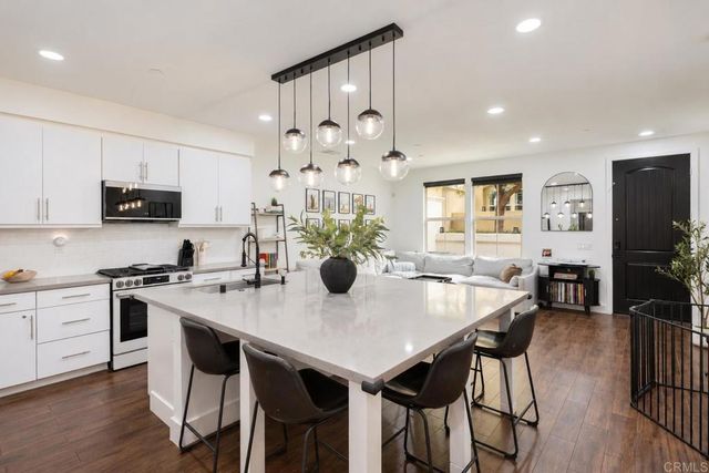 1714 Fairlead Ave, Carlsbad, CA 92011