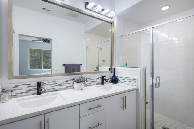 1714 Fairlead Ave, Carlsbad, CA 92011
