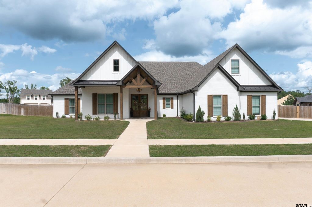 12237 Harlon Street, Flint, TX 75762