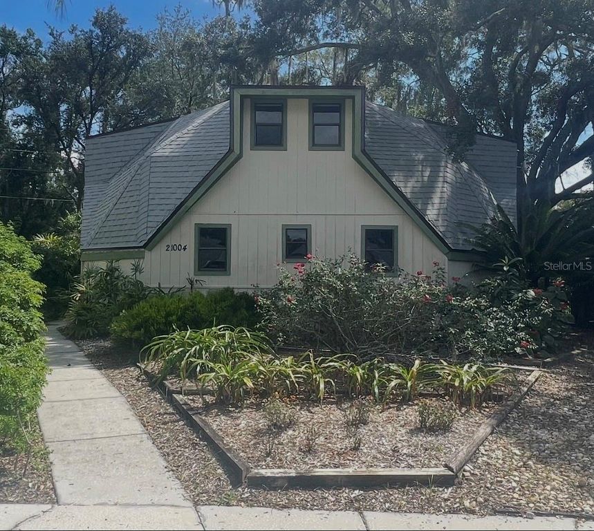 Image 1 of property listing at 21004 NEGRIL COURT, Lutz, FL 33558
