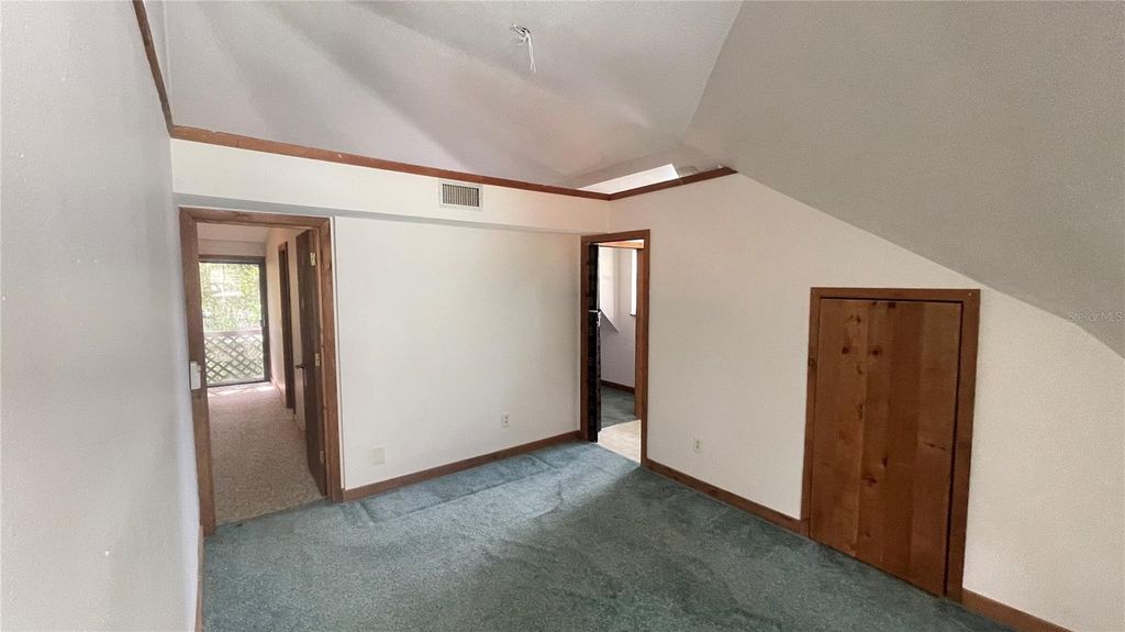 Image 31 of property listing at 21004 NEGRIL COURT, Lutz, FL 33558