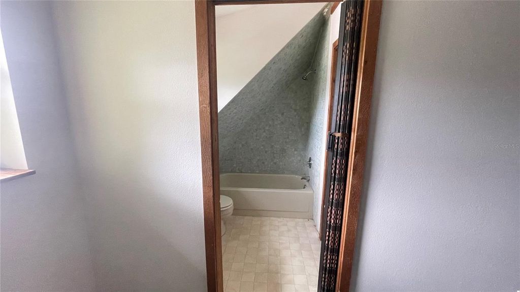 Image 35 of property listing at 21004 NEGRIL COURT, Lutz, FL 33558