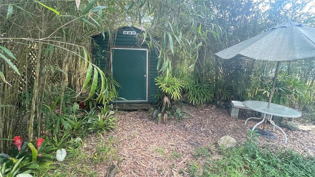 Image 58 of property listing at 21004 NEGRIL COURT, Lutz, FL 33558
