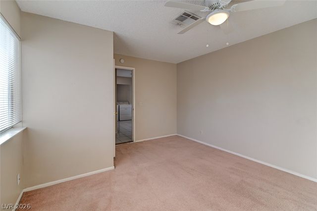 824 Hedge Way 2, Las Vegas, NV 89110