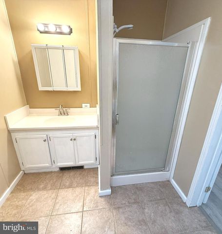 14 TIFFANY DR, Shippensburg, PA 17257