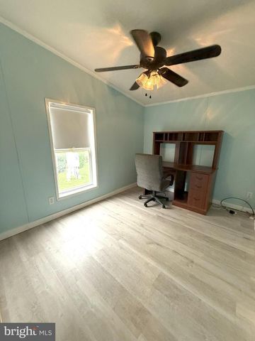 14 TIFFANY DR, Shippensburg, PA 17257