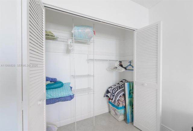 1965 S Ocean Dr 14D, Hallandale Beach, FL 33009