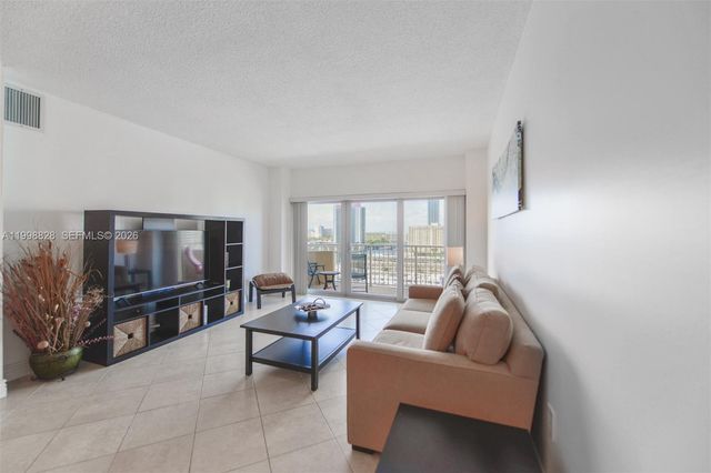 1965 S Ocean Dr 14D, Hallandale Beach, FL 33009