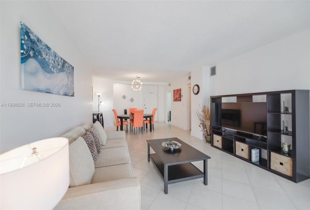 1965 S Ocean Dr 14D, Hallandale Beach, FL 33009