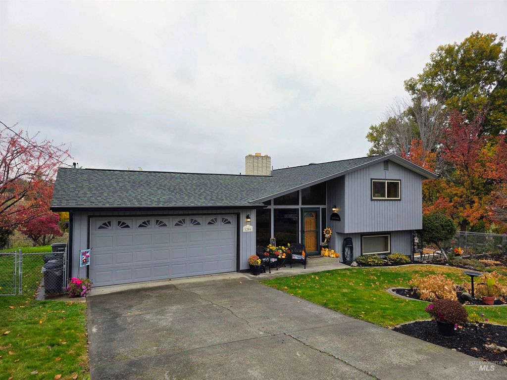 1206 21st Ave, Clarkston, WA 99403 photo