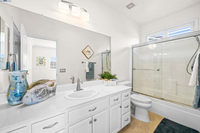 1531 Riverview Ave, Tracy, CA 95377