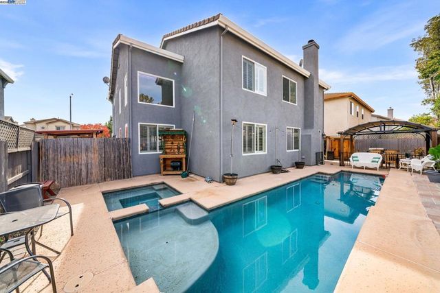 1531 Riverview Ave, Tracy, CA 95377