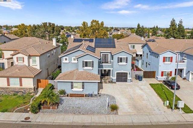 1531 Riverview Ave, Tracy, CA 95377