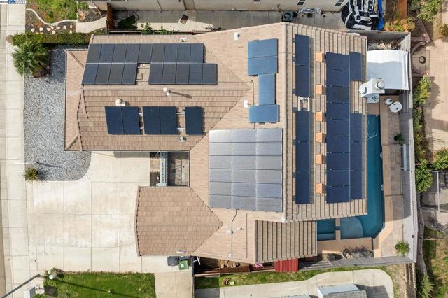 1531 Riverview Ave, Tracy, CA 95377