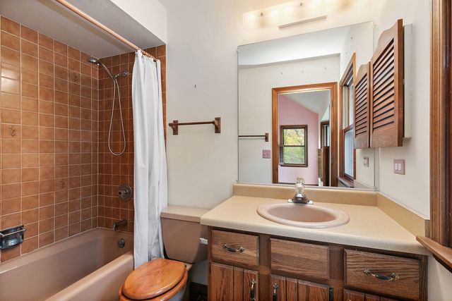 35W788 Burr Oak Lane, Dundee, IL 60118