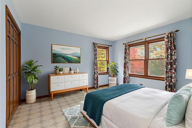 35W788 Burr Oak Lane, Dundee, IL 60118