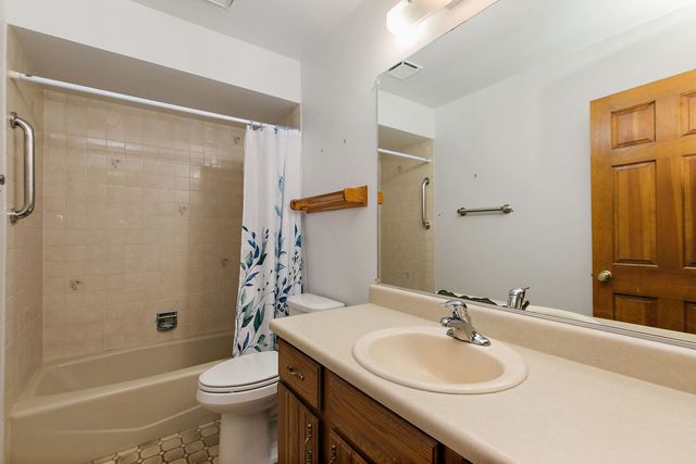 35W788 Burr Oak Lane, Dundee, IL 60118