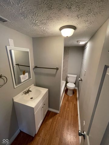 2631 Southeastern Avenue, Indianapolis, IN 46201