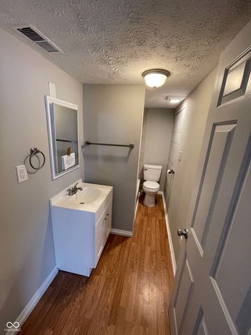 2631 Southeastern Avenue, Indianapolis, IN 46201