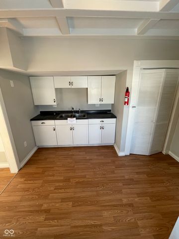 2631 Southeastern Avenue, Indianapolis, IN 46201