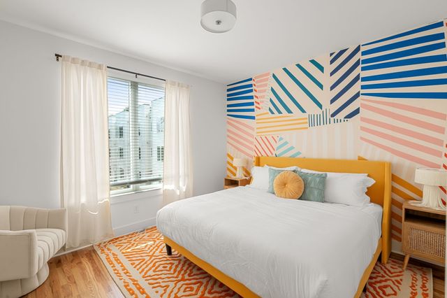 504 Cliff Cir, Nashville, TN 37218