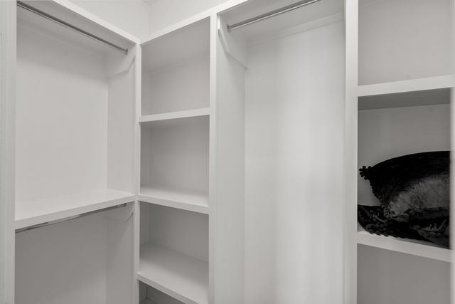 504 Cliff Cir, Nashville, TN 37218