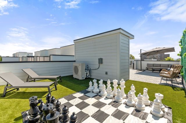 504 Cliff Cir, Nashville, TN 37218