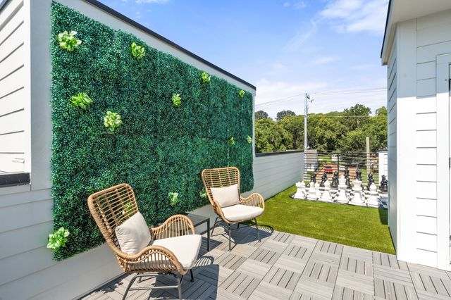 504 Cliff Cir, Nashville, TN 37218