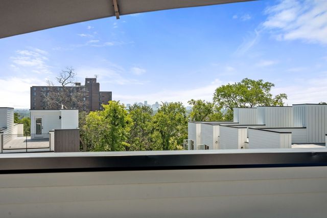 504 Cliff Cir, Nashville, TN 37218