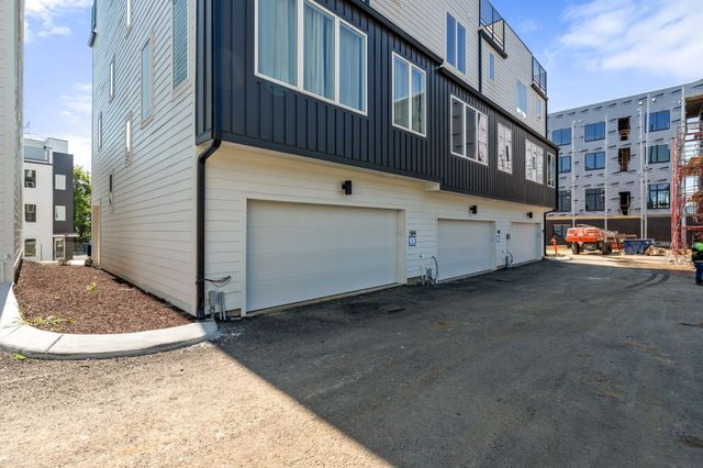 504 Cliff Cir, Nashville, TN 37218