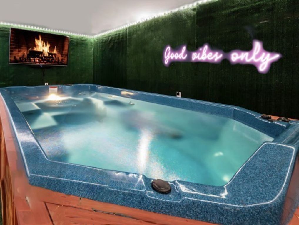 504 Cliff Cir, Nashville, TN 37218