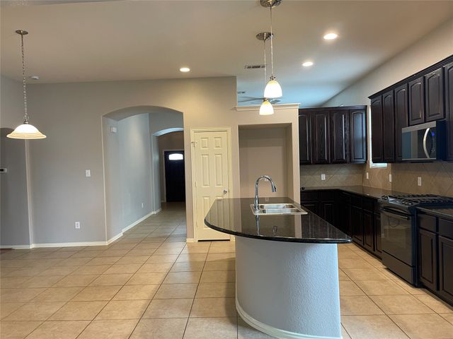 660 Payton Way, Fate, TX 75087