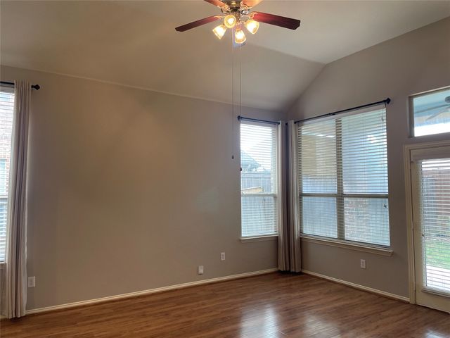 660 Payton Way, Fate, TX 75087