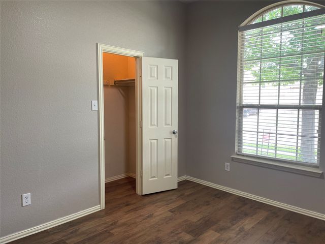 660 Payton Way, Fate, TX 75087