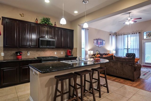 660 Payton Way, Fate, TX 75087