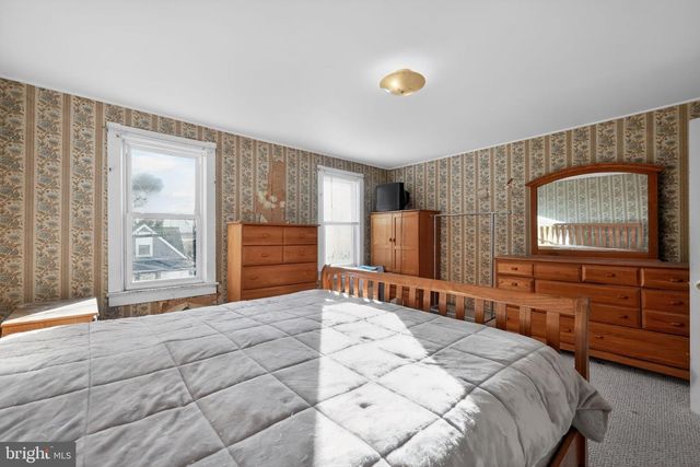 15 KOEHLER ST, Gloucester City, NJ 08030