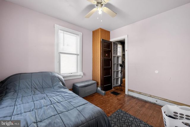 15 KOEHLER ST, Gloucester City, NJ 08030