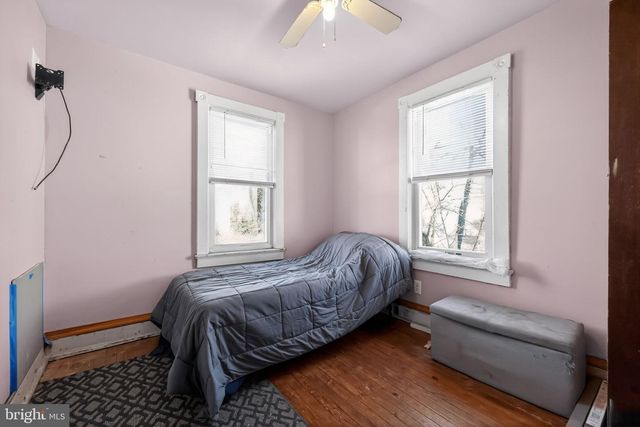 15 KOEHLER ST, Gloucester City, NJ 08030