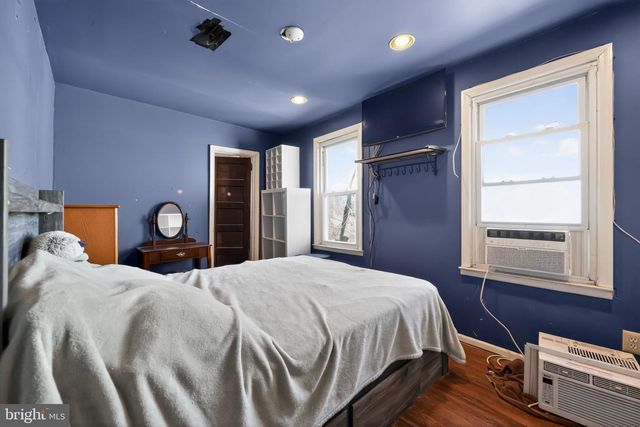 15 KOEHLER ST, Gloucester City, NJ 08030