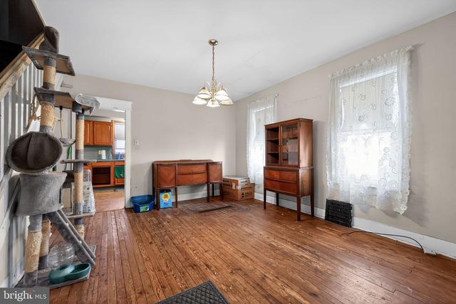 15 KOEHLER ST, Gloucester City, NJ 08030