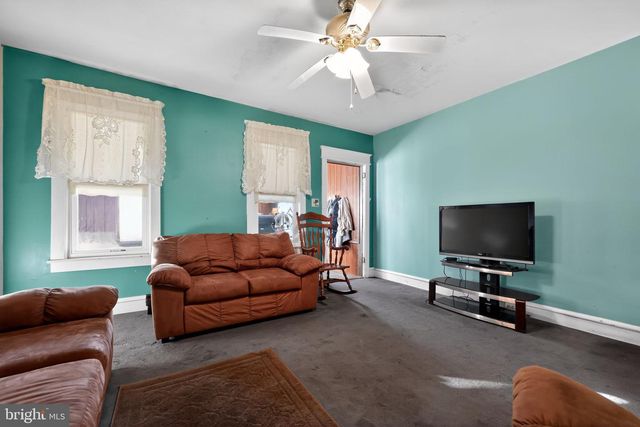 15 KOEHLER ST, Gloucester City, NJ 08030