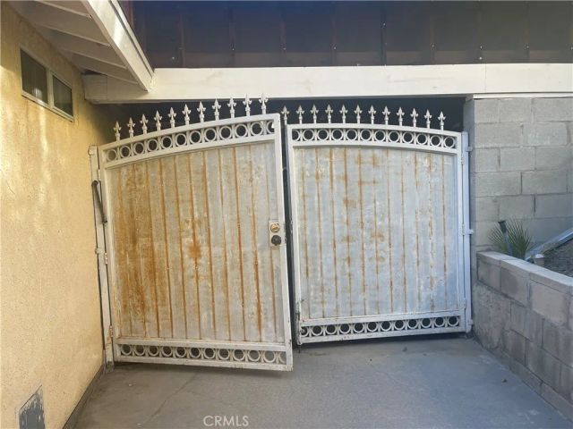 5700 Kelvin, Woodland Hills, CA 91367