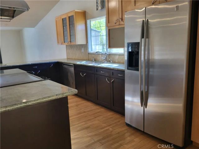 5700 Kelvin, Woodland Hills, CA 91367