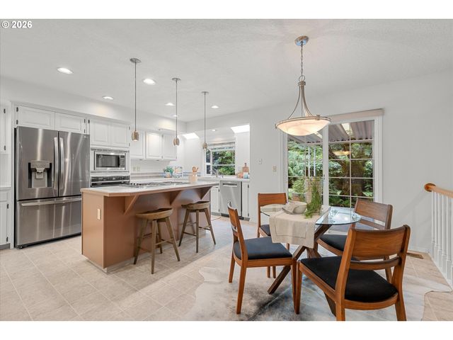 5428 Sw JOSHUA St, Tualatin, OR 97062