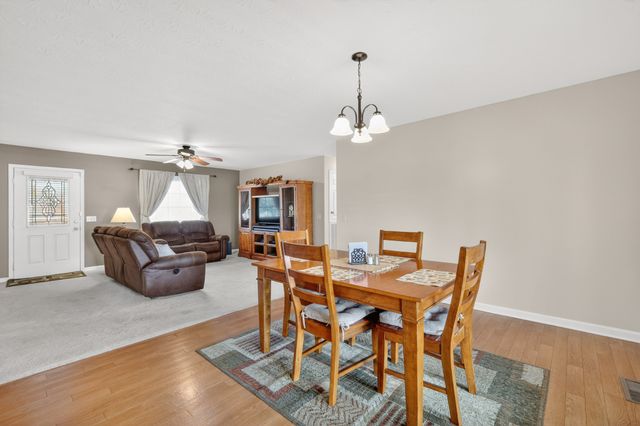 1008 E Evelyn Ct, Portland, TN 37148