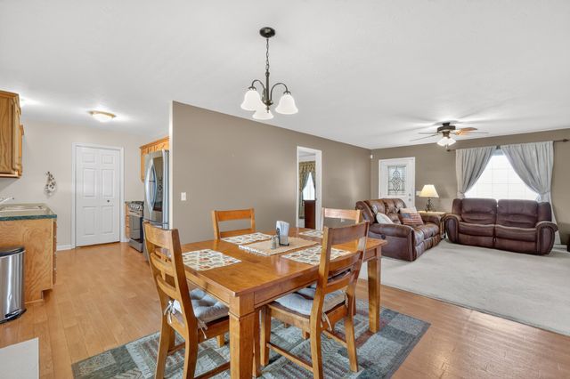 1008 E Evelyn Ct, Portland, TN 37148