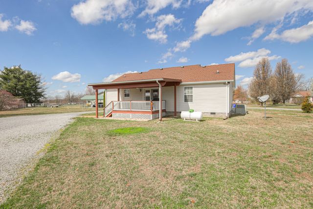 1008 E Evelyn Ct, Portland, TN 37148