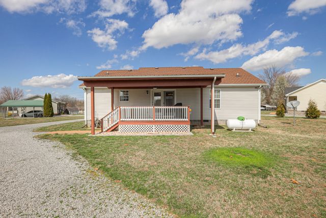 1008 E Evelyn Ct, Portland, TN 37148