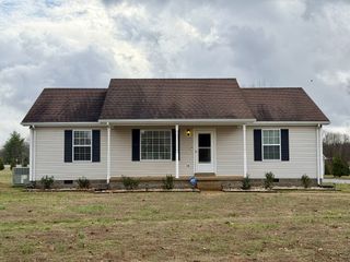 1008 E Evelyn Ct, Portland, TN 37148