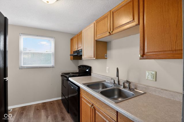 10419 Mercury Drive, Indianapolis, IN 46229